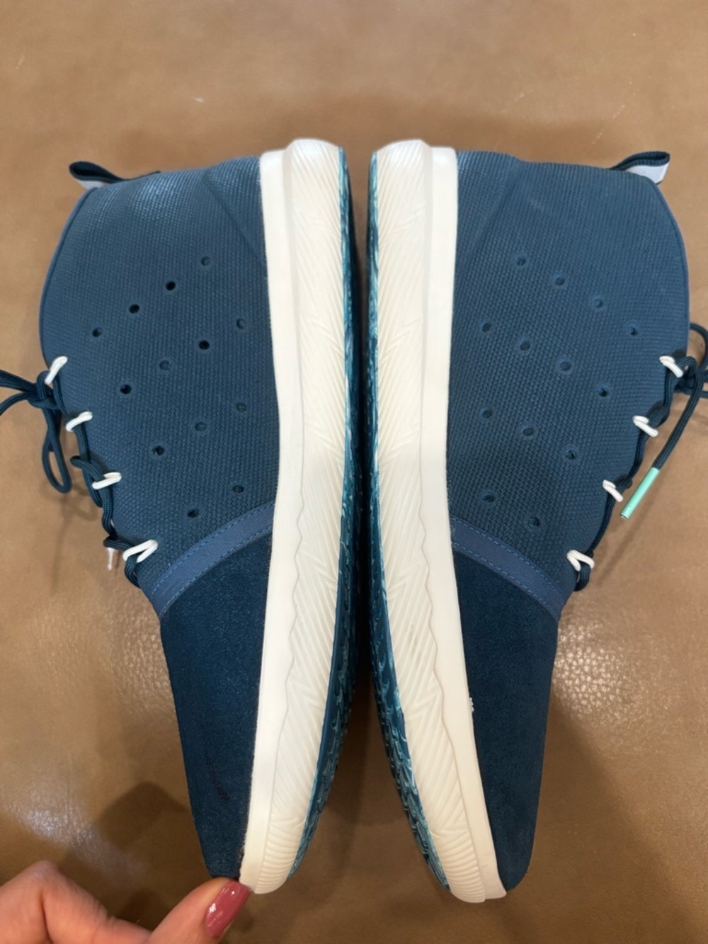 NWOB Under Armour women’s Navy Blue High-Top Sneakers - Picture 4 of 7